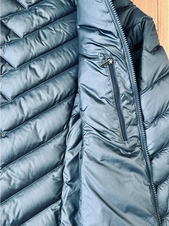 Patagonia long Women's Dark Blue Jacket women’s size Xs - Picture 10 of 12